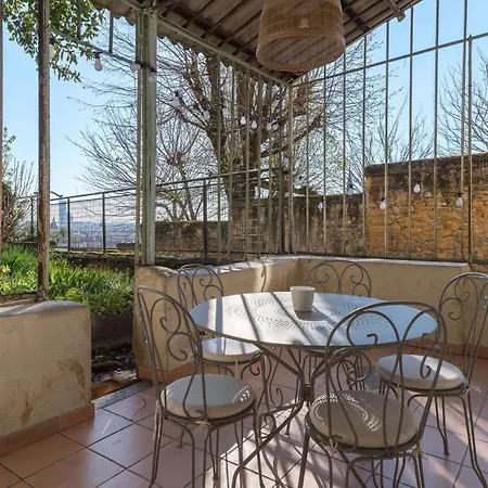 Beau Duplex Avec Jardin Et Vue Lyon